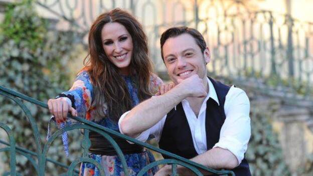 Tiziano Ferro y Malú cantan juntos en español "El amor es una cosa simple"