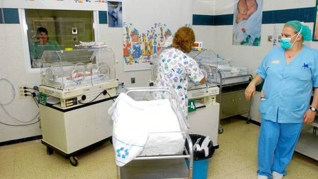 Nacen 2000 niños menos que hace diez años