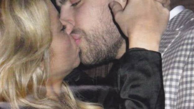 Piqué y Shakira serán padres de un niño al que llaman "Ulicito"