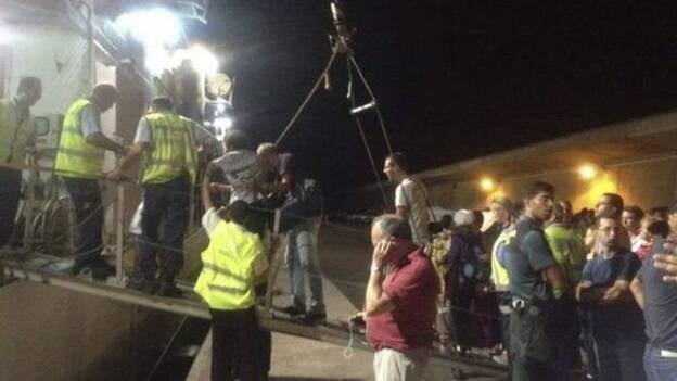 Desalojada una cuarta parte de la población de La Gomera por gravedad de incendio