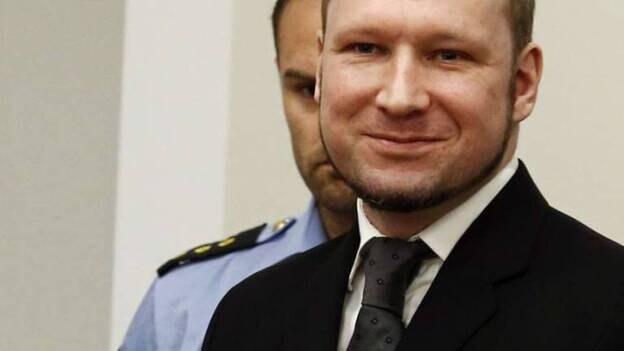 Breivik condenado a 21 años de cárcel prorrogables por los atentados de Noruega