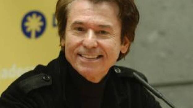 Benidorm homenajea a Raphael al medio siglo de su triunfo en el festival