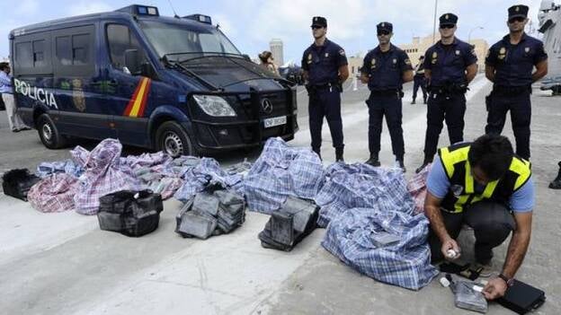España intercepta 5.000 kilos de coca procedente de África en un agosto "histórico"