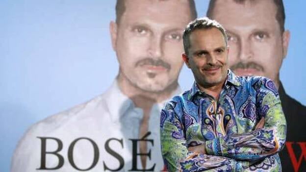 Bosé vuele al ataque con 'Papitwo'