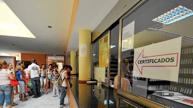 Los certificados de residencia traen cola