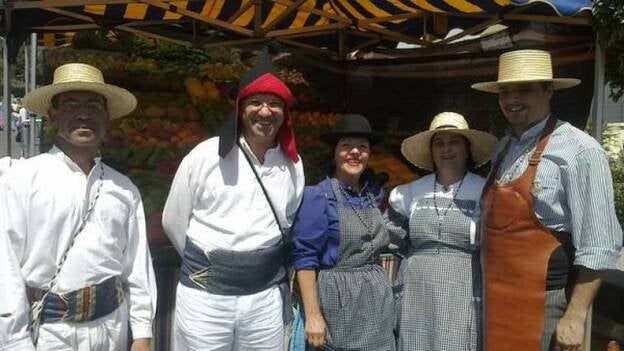 Los romeros grancanarios renuevan a millares su fervor a la Virgen del Pino