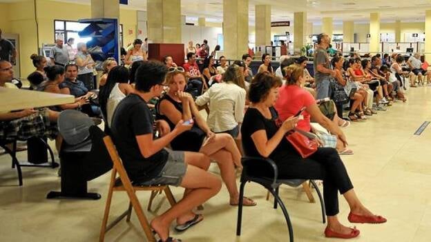 Cardona reclama a fomento una alternativa al certificado