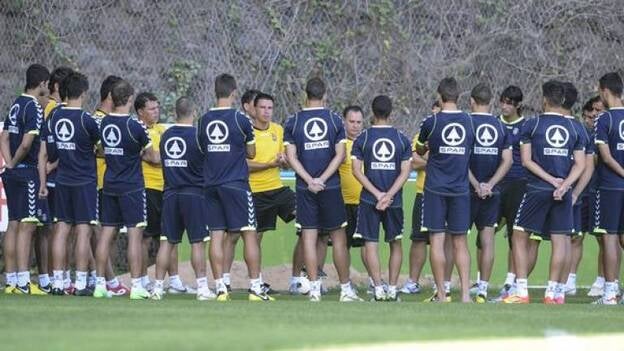 La plantilla respalda a Lobera