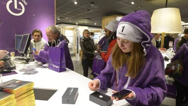 Samsung incluye al iPhone 5 en su demanda por patentes contra Apple en EEUU