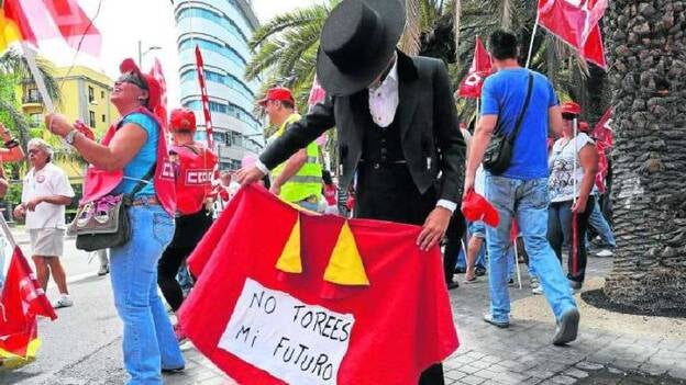 "Canarias no aguanta más" y va a la huelga general