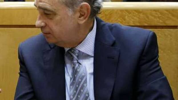 Fernández Díaz dice que volvería a firmar contra el matrimonio homosexual