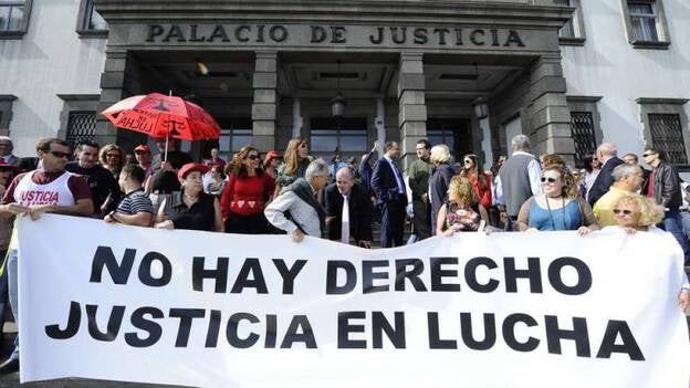 Jueces, fiscales y funcionarios contra las tasas