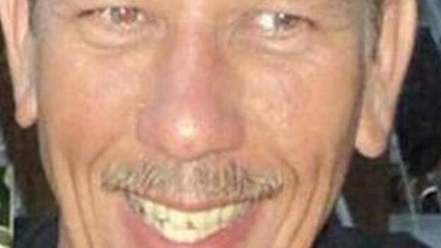 La agresión mortal al linier holandés fue fotografiada por una aficionada