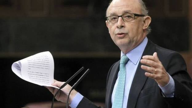 Montoro estudia publicar la lista de los "mayores defraudadores" al fisco