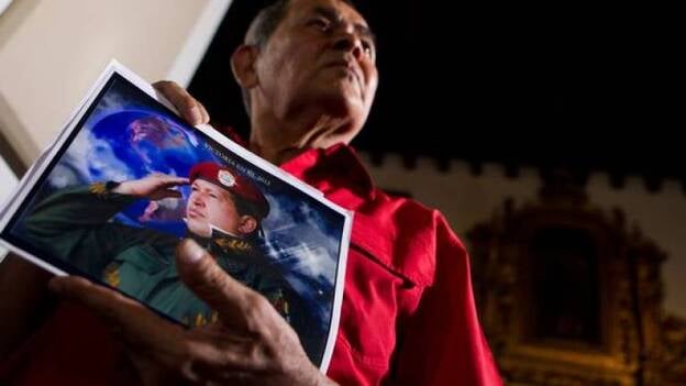 Chávez ha pasado el día "tranquilo y estable"