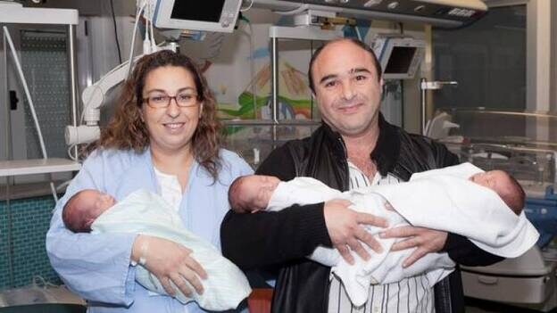 Elízabeth, Ainhoa y Yaritza, trillizas en el hospital de Candelaria