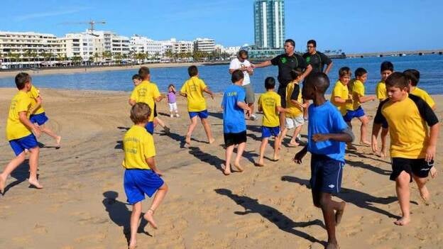 El Lomo se va a la playa
