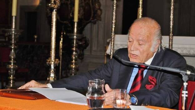 Julio Caubín pregona la Semana Santa en la Catedral