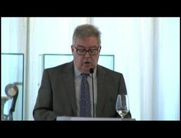 Bravo de Laguna durante una conferencia en Madrid