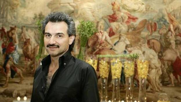 Un príncipe saudí presenta demanda contra Forbes por subestimar su fortuna