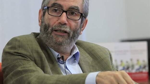 Muñoz Molina dice que la derecha española imita a la de EEUU