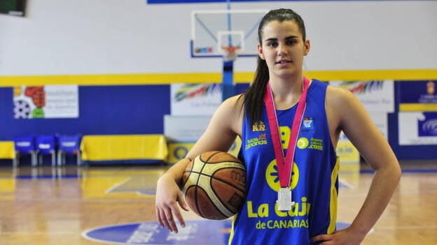 Emigran Leticia Romero y Vanessa Blé