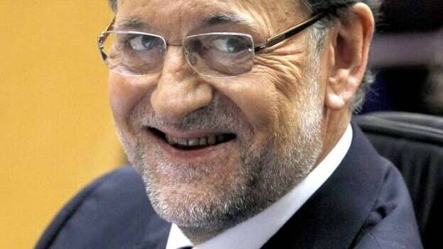 Rajoy responde a Rubalcaba: "Ni voy a dimitir ni voy a convocar elecciones"
