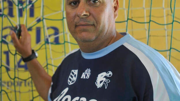 Paco Santana: El 90% de nuestro equipo esta formado por jugadoras de la cantera