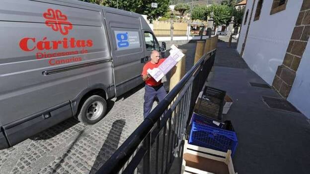 Teror se pone bonita para la llegada de peregrinos