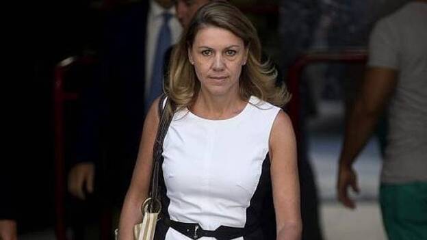 Cospedal dice que Rajoy le informó de la reunión en que se pactó la salida de Bárcenas