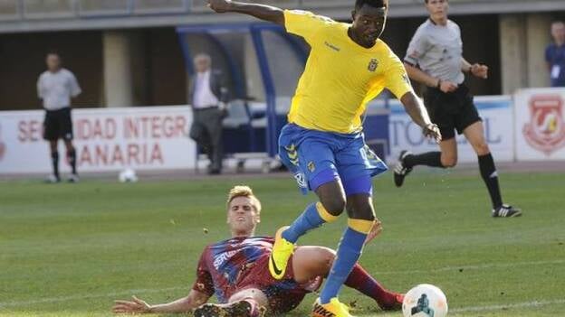 Chrisantus vuelve a la órbita