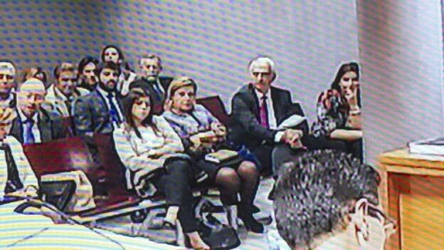 Bárcenas declara que pagó en mano a Cospedal en la sede del PP y en el Senado