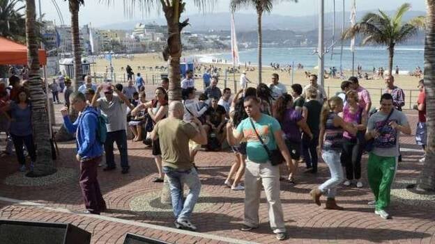 Las Canteras escenario de solidaridad