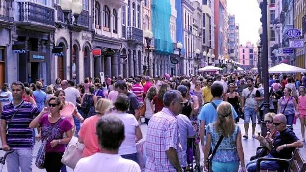 Triana abre este domingo con una jornada solidaria de recogida de alimentos