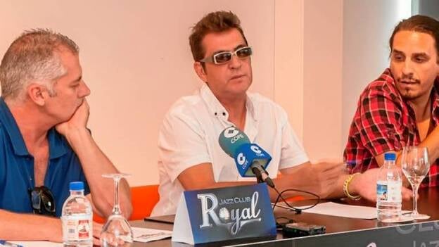 Manolo Tena se pasa al jazz por una noche
