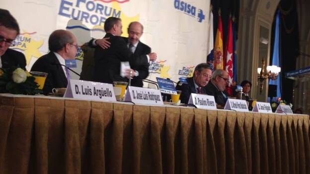 Rivero pide que Canarias sea tenida en cuenta igual que CCAA más singulares