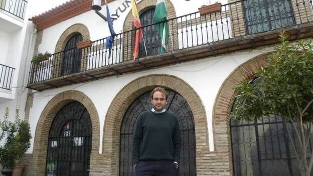 Deja la alcaldía por amor