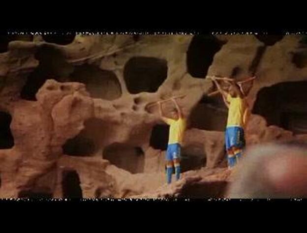 Consiga el calendario benéfico de la UD por la esclerosis con CANARIAS7