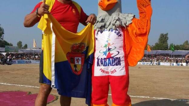 Finaliza la aventura de los canarios en India