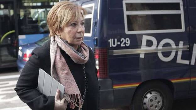 Celia Villalobos pide ante Rajoy libertad de voto en la reforma del aborto