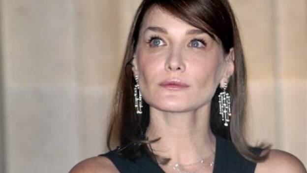 Carla Bruni dice que estaría "celosa" si Sarkozy se enamorase de otra mujer