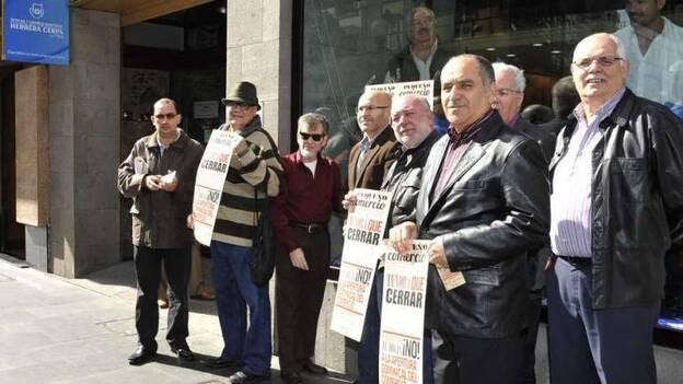 Guerra por la apertura comercial en domingos