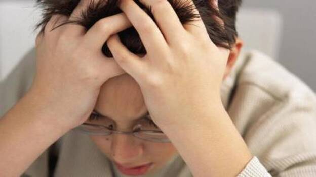 Crecen los casos de dolores de cabeza en niños y adolescentes por el estrés