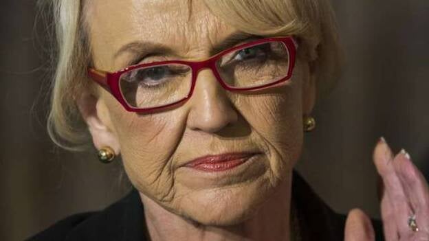 La gobernadora de Arizona veta ley contra homosexuales