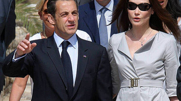 Sarkozy y Carla Bruni pondrán una denuncia por la difusión de las grabaciones