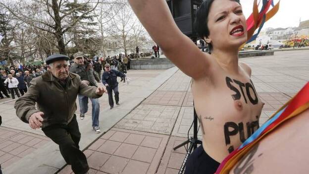 Protesta de Femen en Crimea