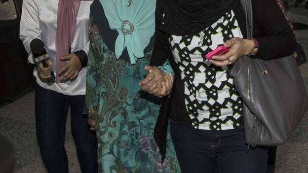 Buscan el avión estrellado de Malaysia Airlines