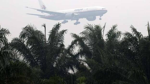 La búsqueda del avión malasio vuelve al punto de partida después de 6 días