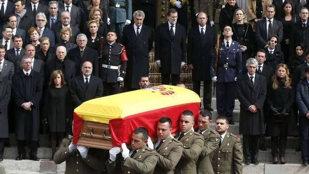 España despide a Adolfo Suárez