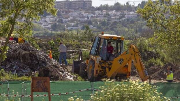 Hallan huesos en la escombrera donde buscaban a Marta del Castillo
